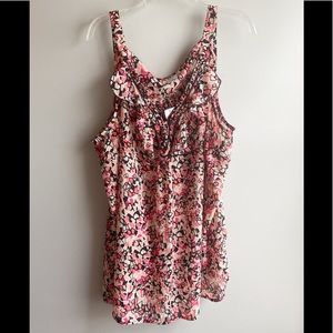 Avenue / V-neck Cami - 22/24 (NWT)